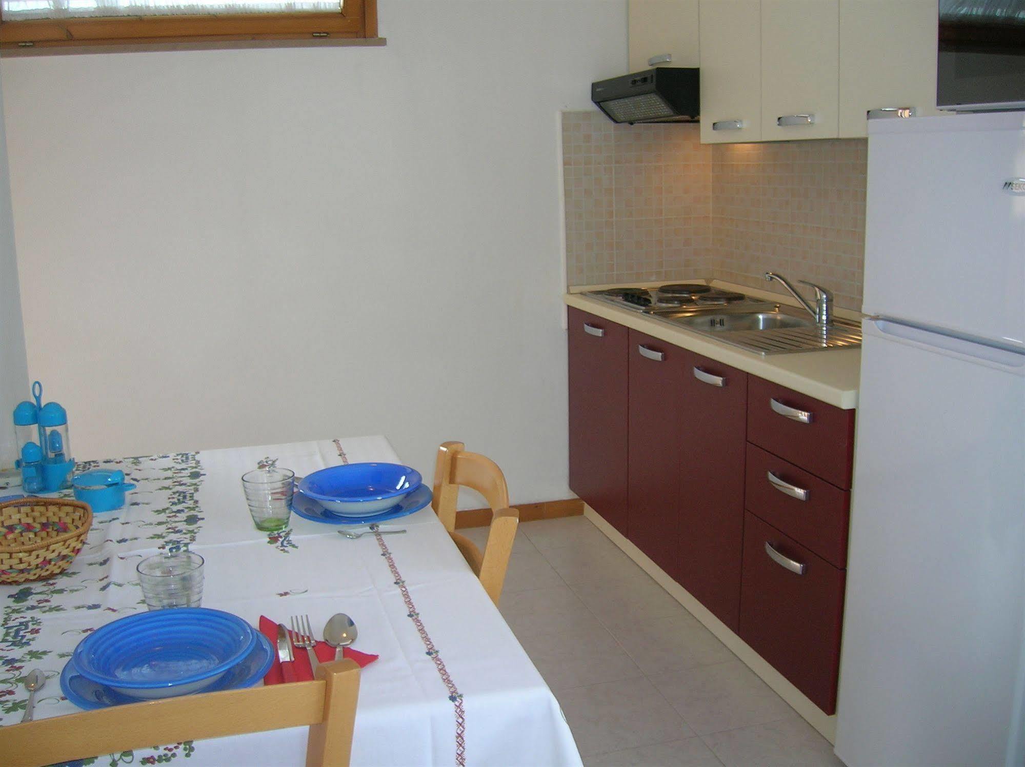 Aparthotel Costa Paradiso Lido Adriano Luaran gambar